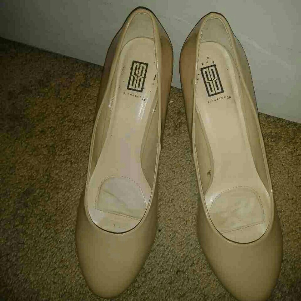 Nude Stilletos - Picture 3 of 4
